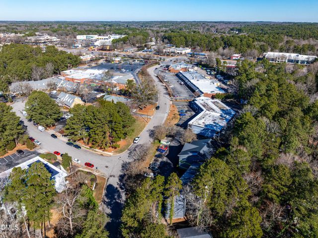 5104 Hollyridge Drive 303, Raleigh, NC 27612