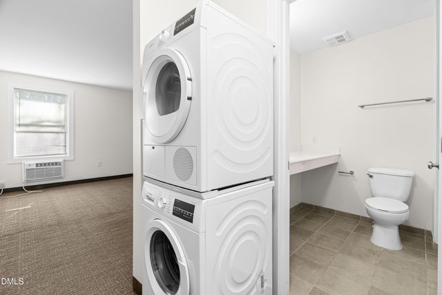 5104 Hollyridge Drive 303, Raleigh, NC 27612