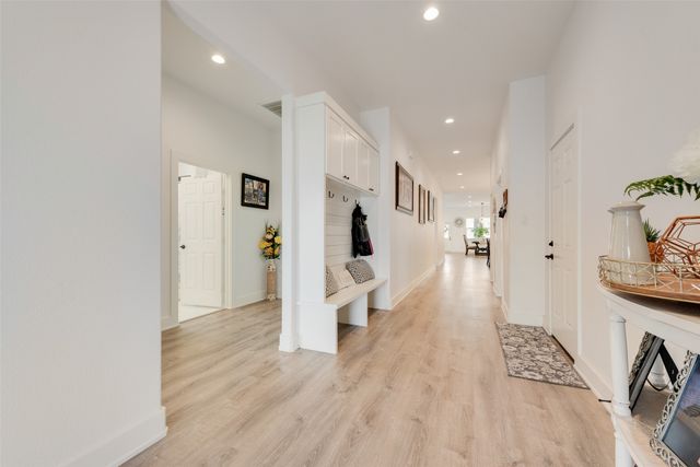 327 Lovers Lane, Terrell, TX 75160