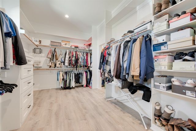 327 Lovers Lane, Terrell, TX 75160