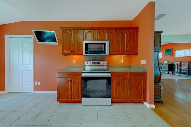 10036 BROOKDALE DRIVE, New Port Richey, FL 34655