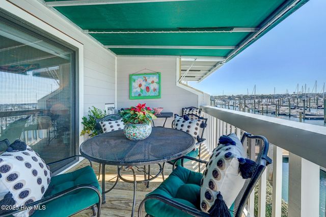 342 Causeway Drive 9, Wrightsville Beach, NC 28480
