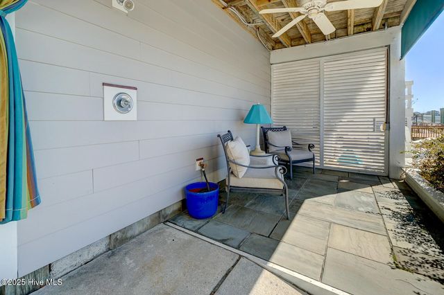 342 Causeway Drive 9, Wrightsville Beach, NC 28480