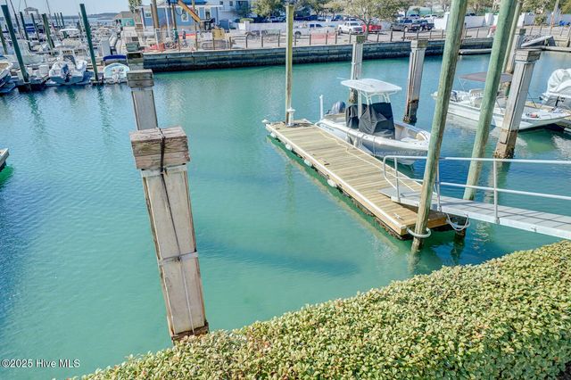 342 Causeway Drive 9, Wrightsville Beach, NC 28480