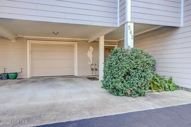 342 Causeway Drive 9, Wrightsville Beach, NC 28480