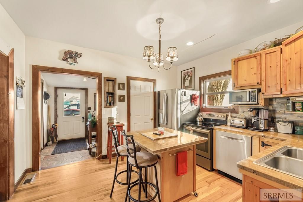 Image 10 of property listing at 232 N Spruce Street, Parker, ID 83438