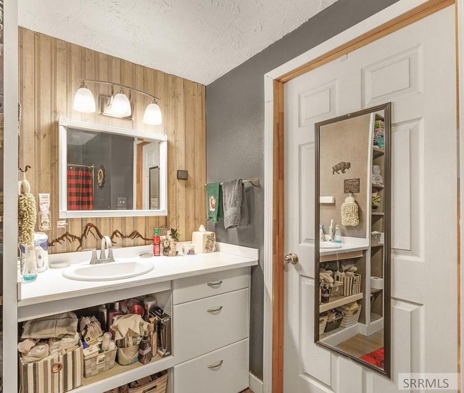 Image 27 of property listing at 232 N Spruce Street, Parker, ID 83438