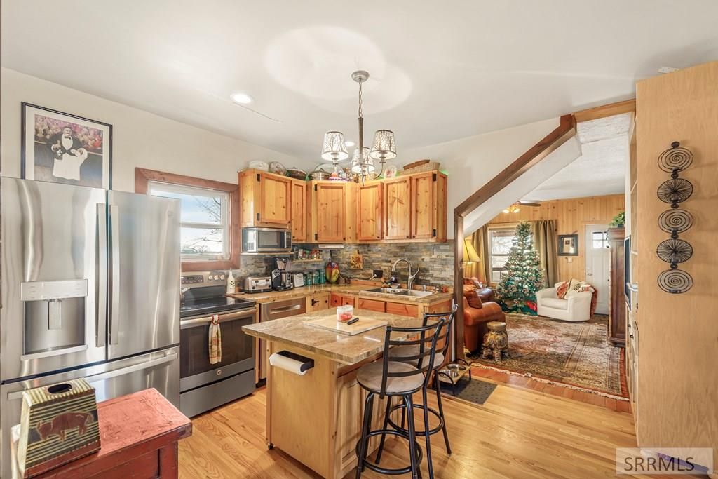 Image 9 of property listing at 232 N Spruce Street, Parker, ID 83438