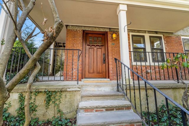 101 Summit E, Brookline, MA 02446