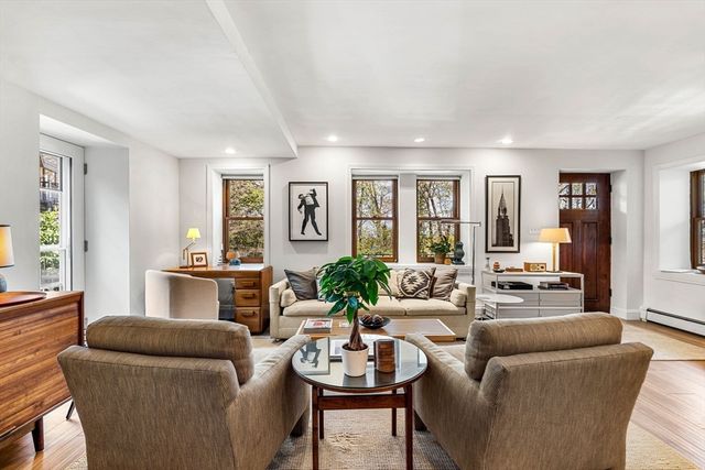 101 Summit E, Brookline, MA 02446