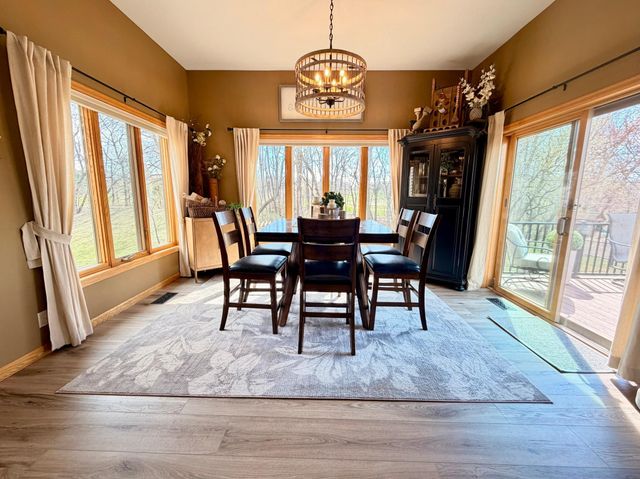 2490 Cambridge Way, Shakopee, MN 55379