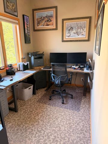 2490 Cambridge Way, Shakopee, MN 55379