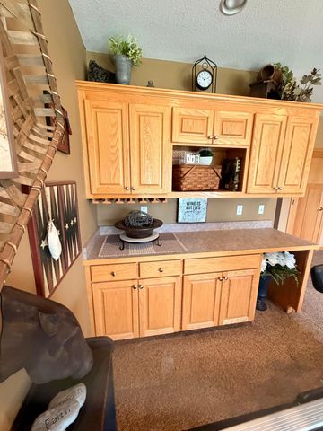 2490 Cambridge Way, Shakopee, MN 55379