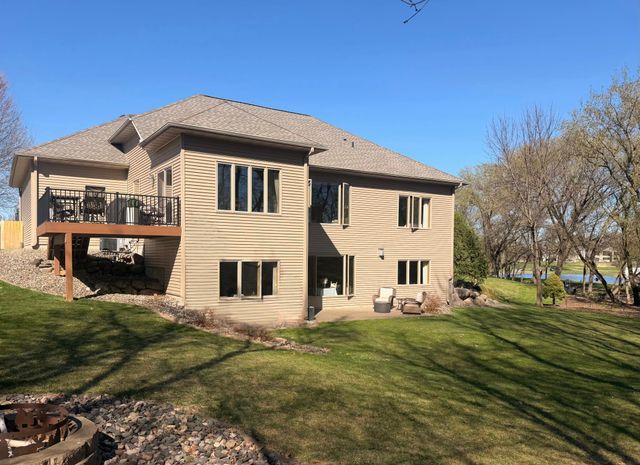 2490 Cambridge Way, Shakopee, MN 55379