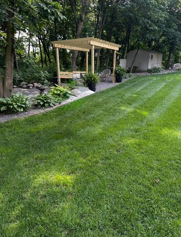 2490 Cambridge Way, Shakopee, MN 55379