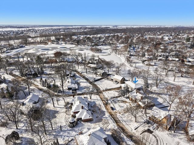 9 Buckingham Drive, Sugar Grove, IL 60554