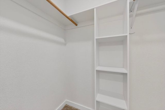 712 W Five Mile Parkway, Dallas, TX 75224