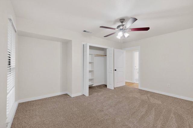 712 W Five Mile Parkway, Dallas, TX 75224