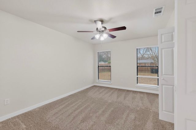 712 W Five Mile Parkway, Dallas, TX 75224