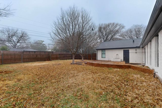 712 W Five Mile Parkway, Dallas, TX 75224