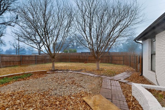 712 W Five Mile Parkway, Dallas, TX 75224