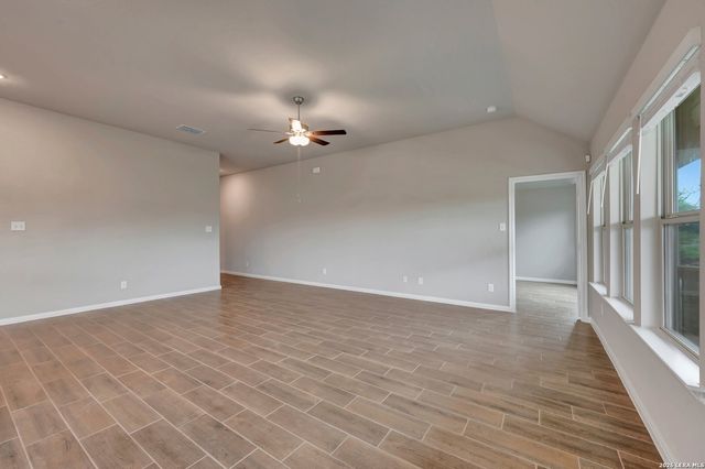 117 Greeley Drive, Floresville, TX 78114