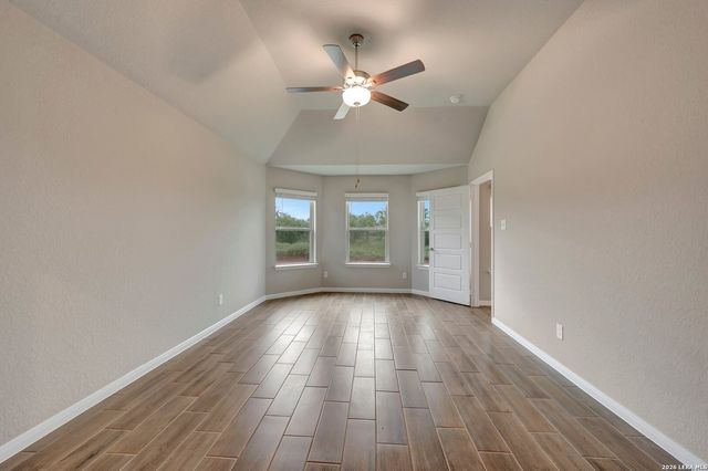 117 Greeley Drive, Floresville, TX 78114