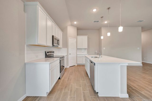 117 Greeley Drive, Floresville, TX 78114