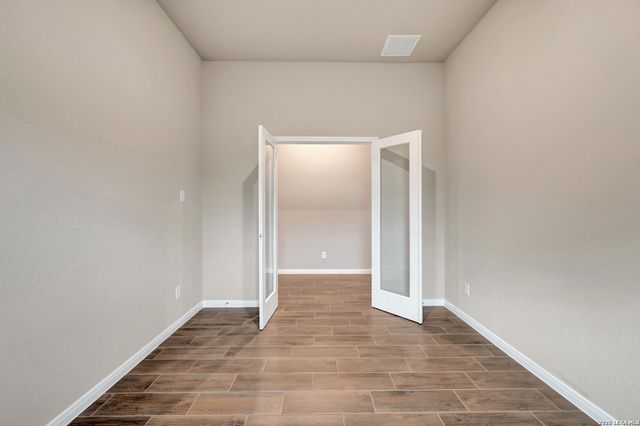 117 Greeley Drive, Floresville, TX 78114