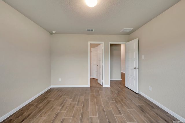 117 Greeley Drive, Floresville, TX 78114