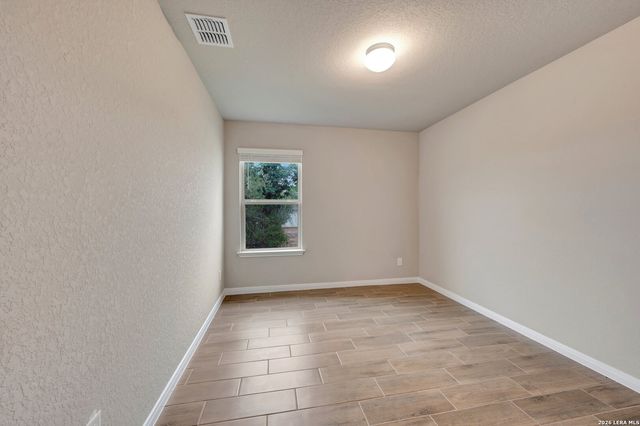 117 Greeley Drive, Floresville, TX 78114