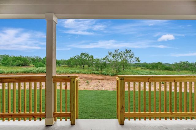 117 Greeley Drive, Floresville, TX 78114
