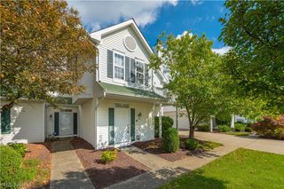 192 Vista Court 10A, North Olmsted, OH 44070