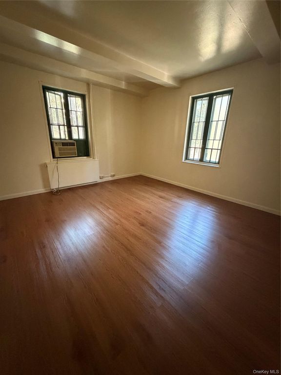 1595 Metropolitan Avenue 3B, Bronx, NY 10462 — photo 5