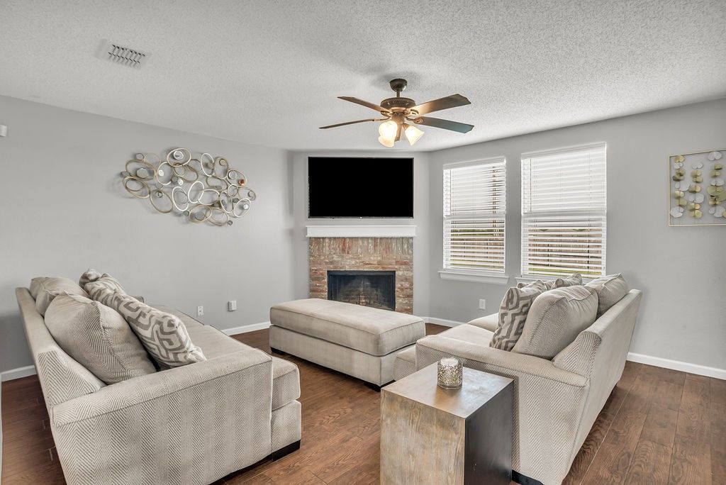 1255 April Showers Lane, Lancaster, TX 75134
