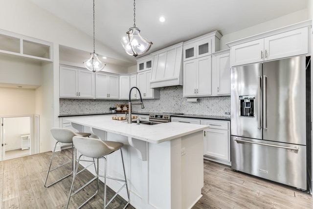 6005 W Driftwood St, Wichita, KS 67205