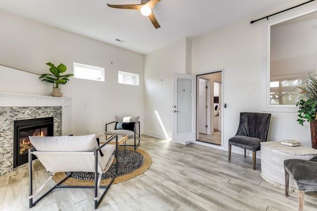 6005 W Driftwood St, Wichita, KS 67205