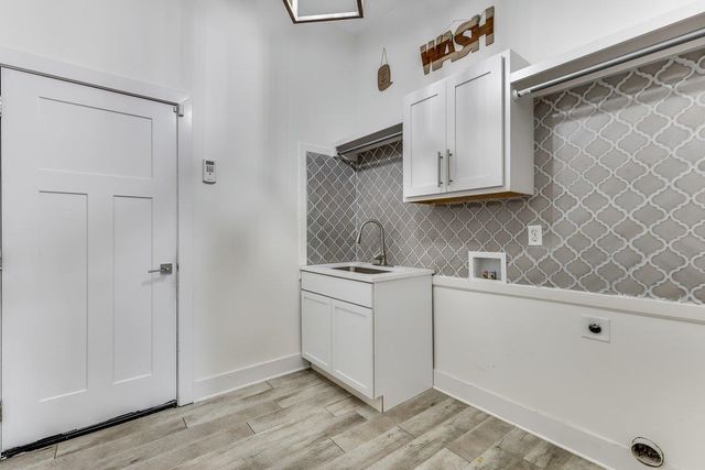 6005 W Driftwood St, Wichita, KS 67205