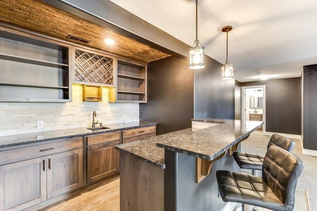 6005 W Driftwood St, Wichita, KS 67205