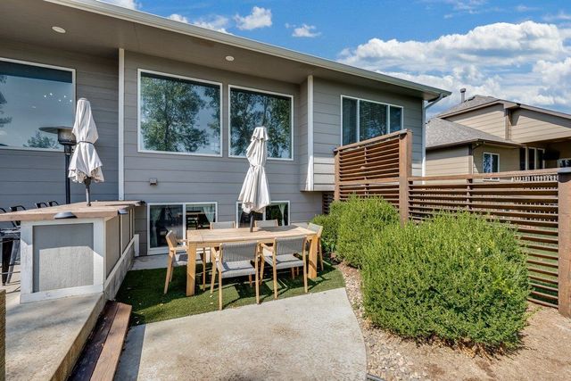 6005 W Driftwood St, Wichita, KS 67205