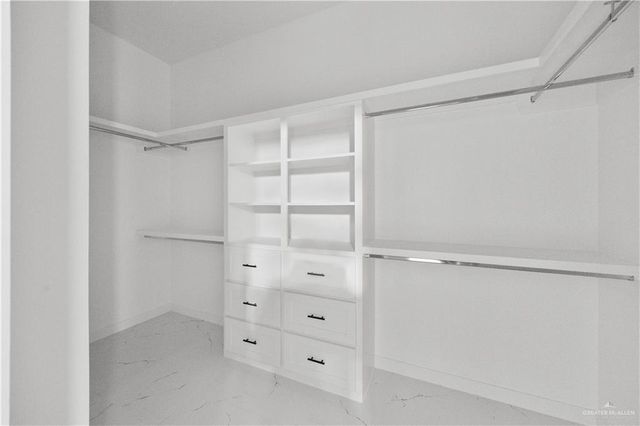 2800 N Alyna Avenue, Edinburg, TX 78541