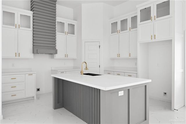 2800 N Alyna Avenue, Edinburg, TX 78541