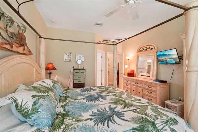 10802 SEASONS WAY, Palmetto, FL 34221