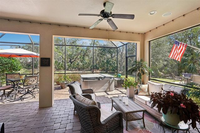 10802 SEASONS WAY, Palmetto, FL 34221