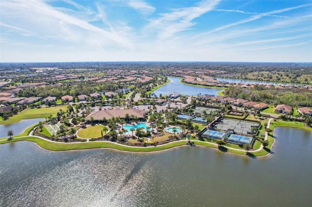 10802 SEASONS WAY, Palmetto, FL 34221