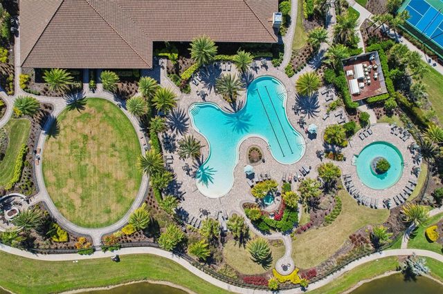 10802 SEASONS WAY, Palmetto, FL 34221