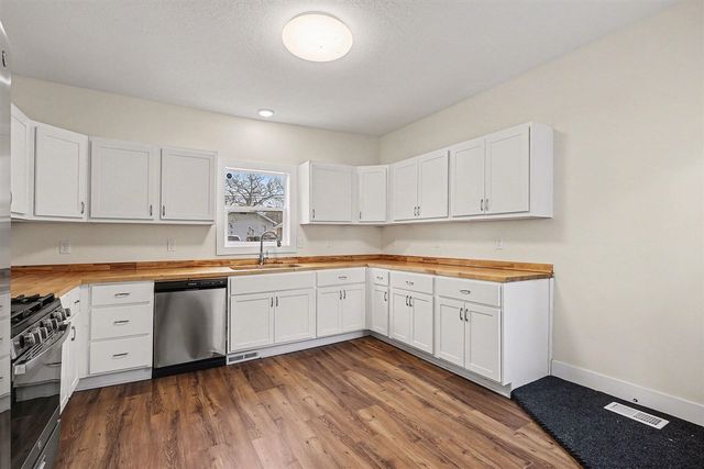 769 Catawba Avenue, Muskegon, MI 49442