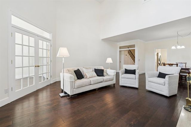 605 Aberdeen Road, Edmond, OK 73025