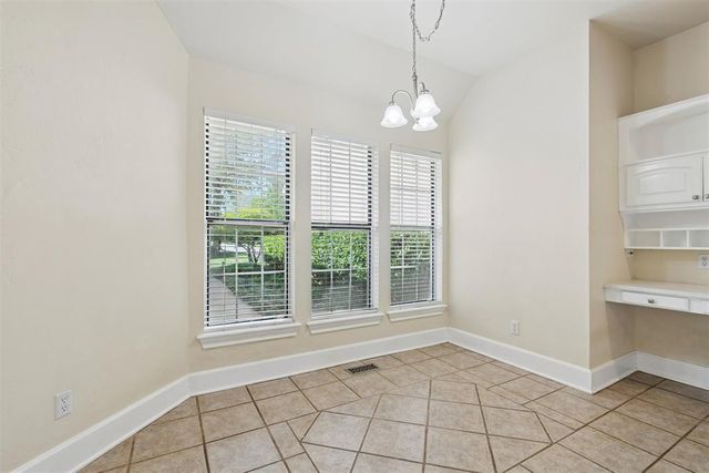 605 Aberdeen Road, Edmond, OK 73025