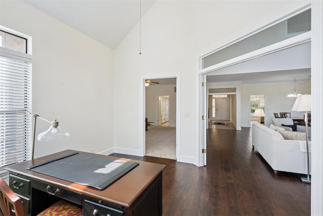 605 Aberdeen Road, Edmond, OK 73025